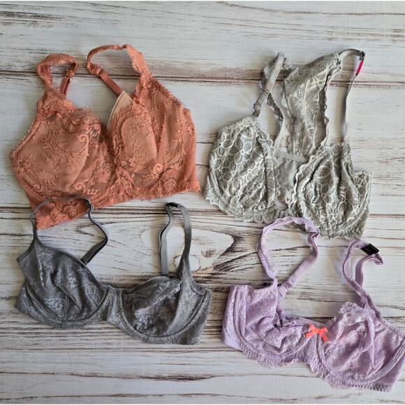 Victoria's Secret Bra Bundle sz 32DD New - Picture 1 of 6